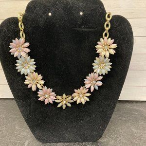 1950's Vintage Flower  Necklace